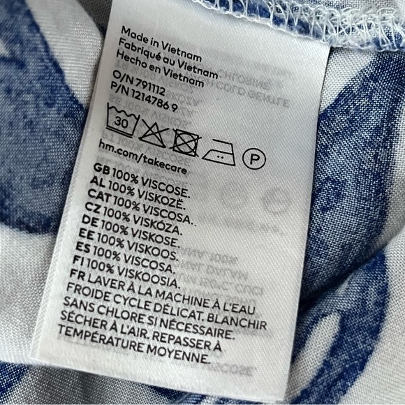 H&M Blue & White Print Loose Wide Sleeve Split Neck Loose Fit Tunic Dress XL - Picture 9 of 9